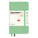 2024 A6 viikon tasku suunnittelija esitteellä