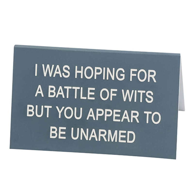 Sano mikä pöytämerkki iso