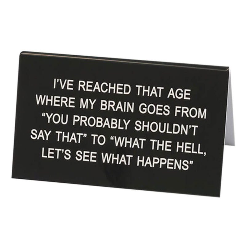 Sano mikä pöytämerkki iso