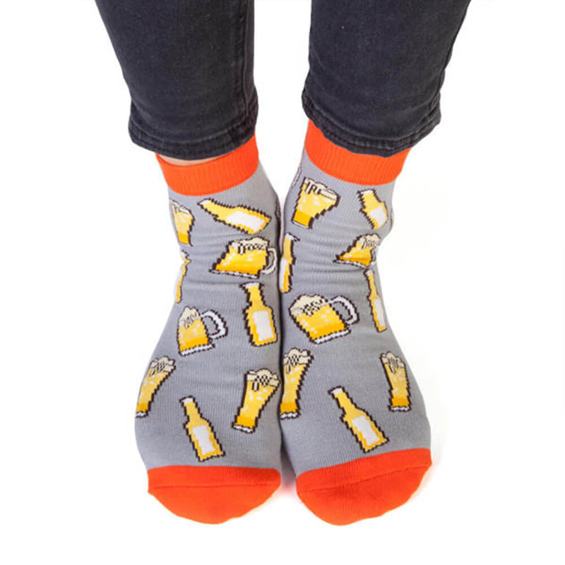 Jalat puhuvat sukkia