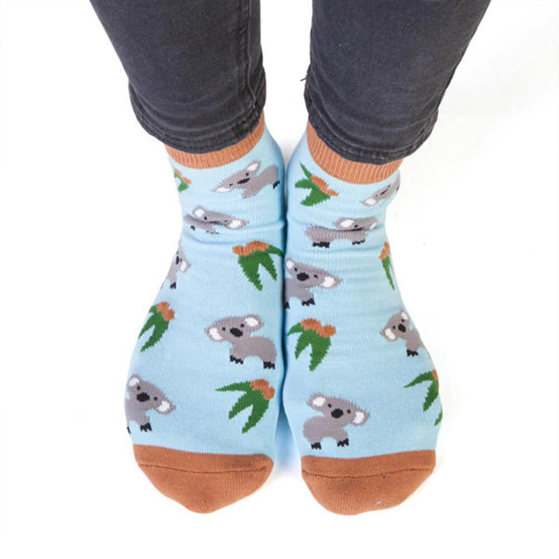 Jalat puhuvat sukkia